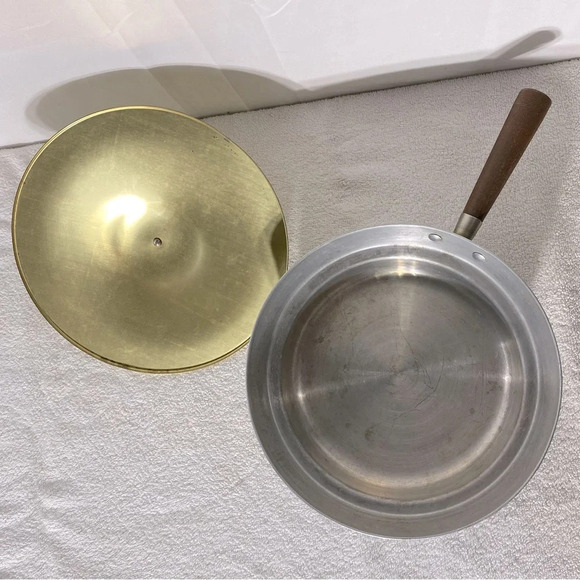 Vintage Aluminium Pan Sauce Pan With Gold Tone Lid & Wood Handles - Picture 3 of 12